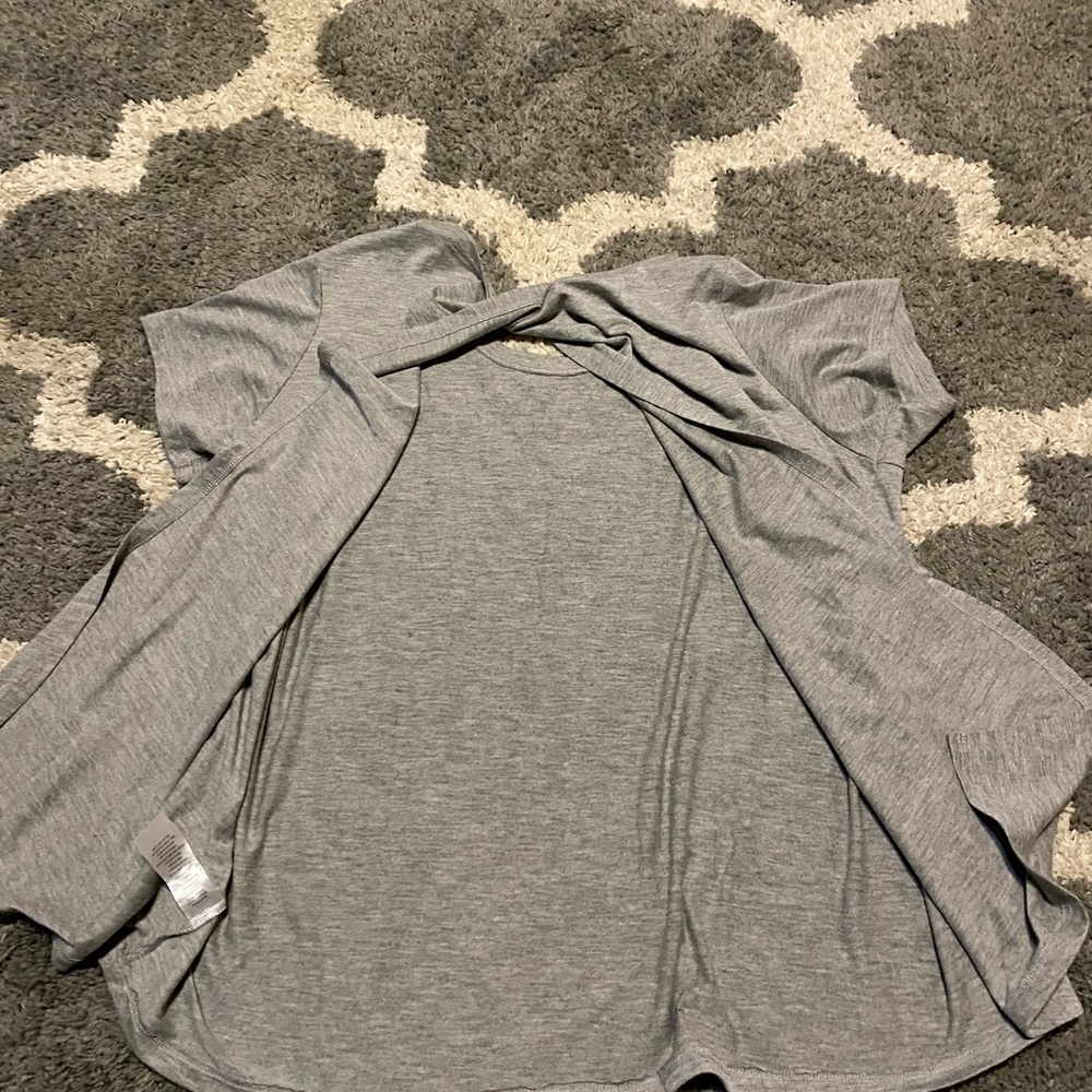 Workout Shirt (split back) - Picture 3 of 4